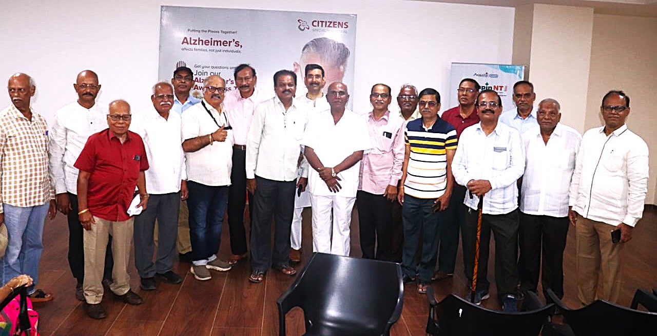 Alzhmimers Day Group Photo 1.jpg